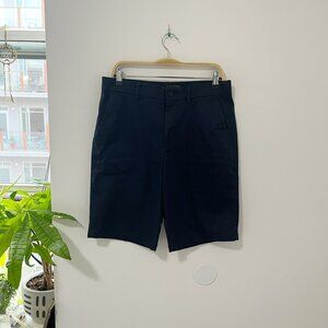 Banana Republic Men's Emerson Dark Blue Short Size 32